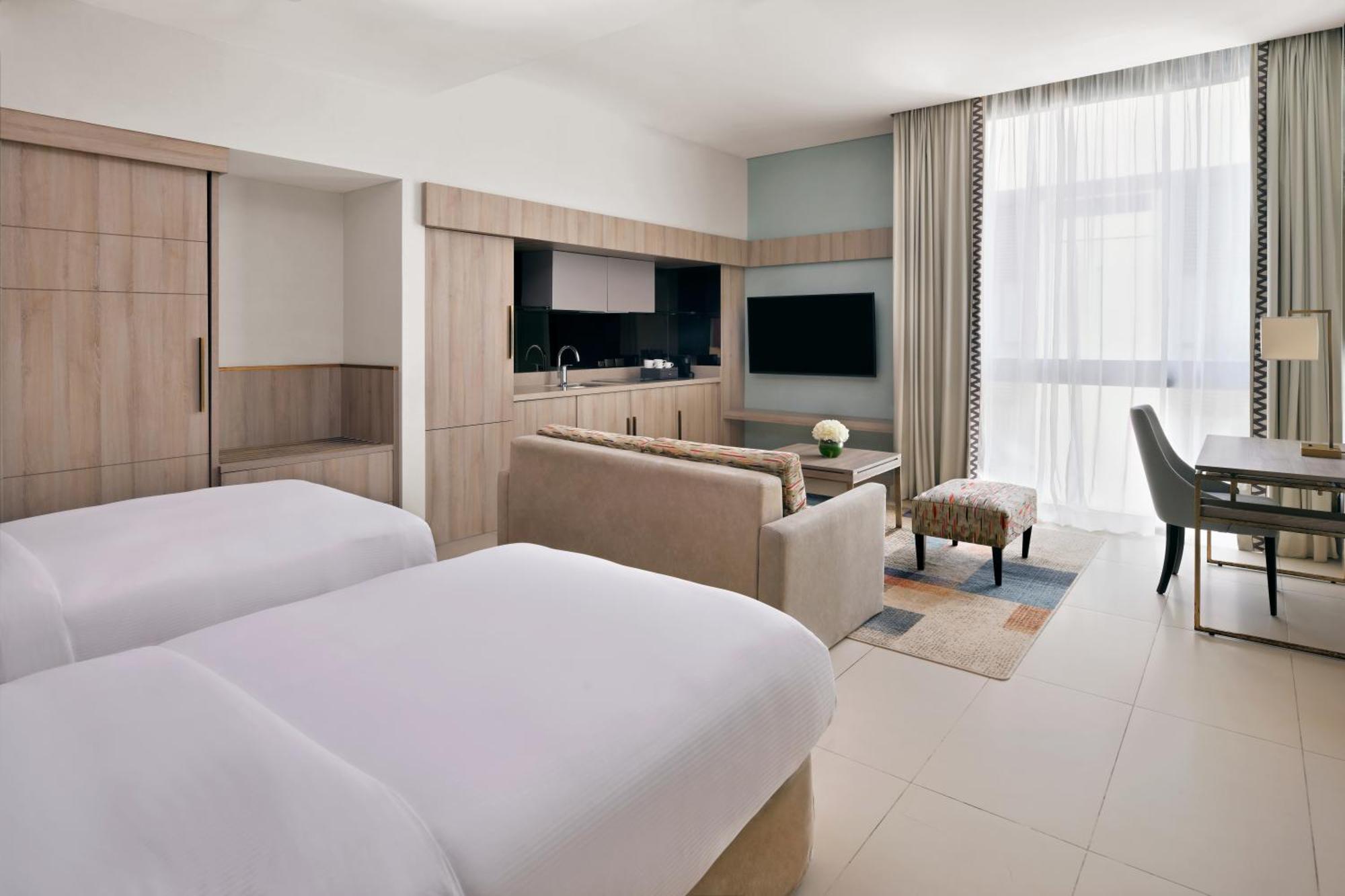 Moevenpick Hotel Tahlia Jeddah Exterior photo A typical room at the hotel