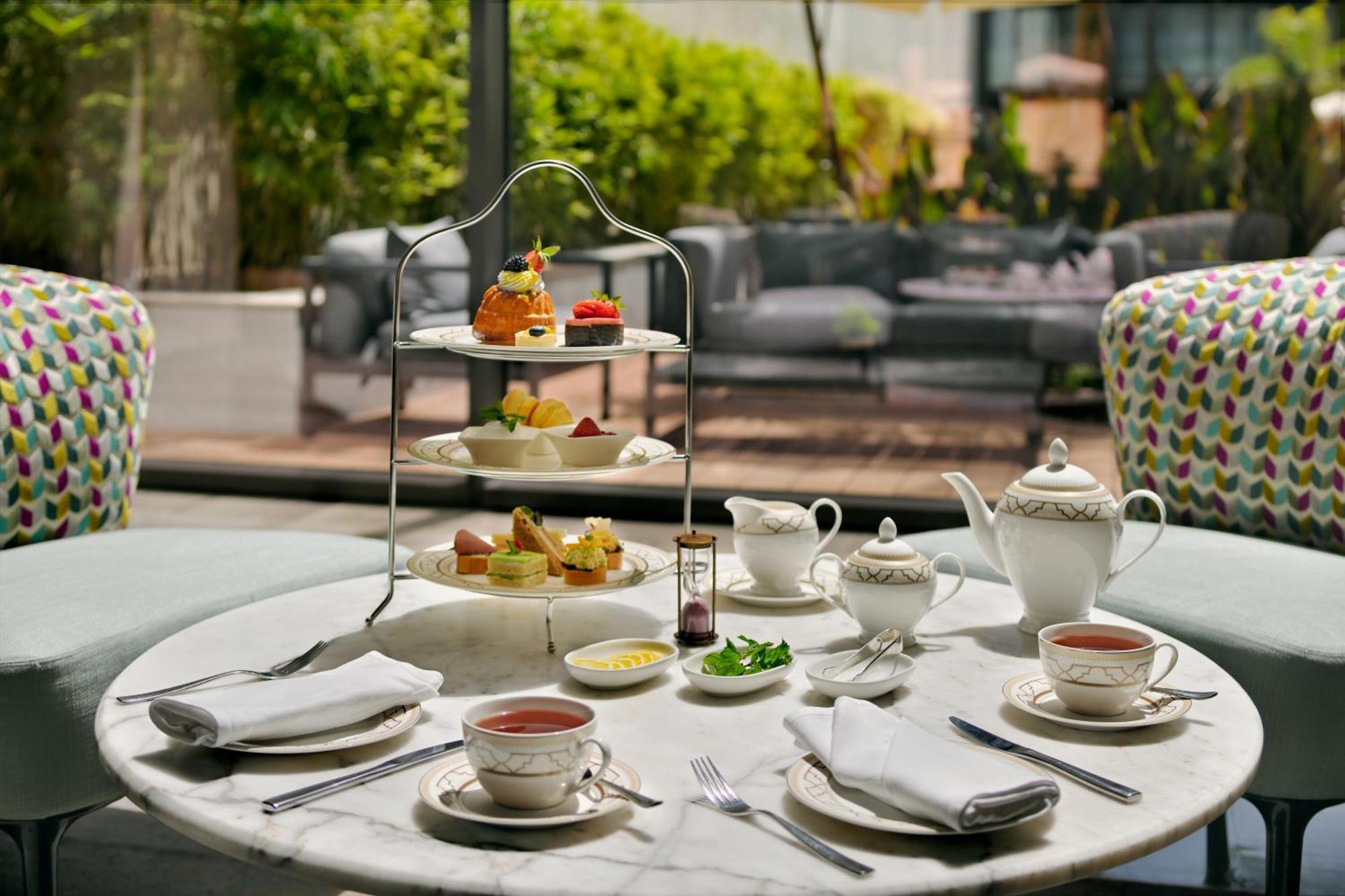 Moevenpick Hotel Tahlia Jeddah Exterior photo Afternoon tea at the InterContinental London The O2