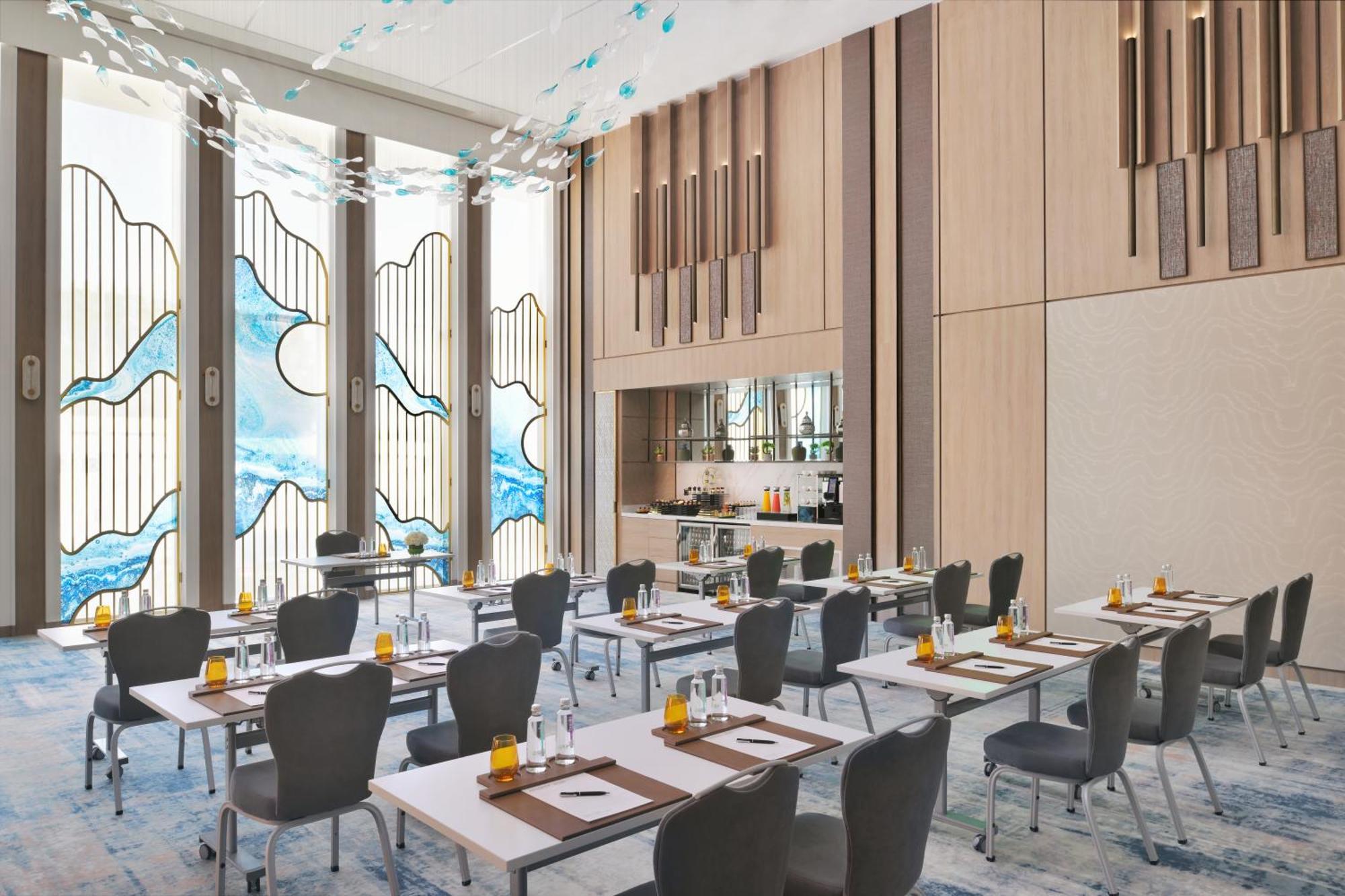 Moevenpick Hotel Tahlia Jeddah Exterior photo Meeting room