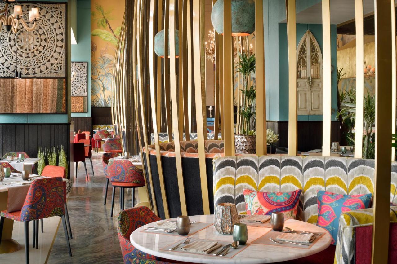 Moevenpick Hotel Tahlia Jeddah Exterior photo Interior of the restaurant